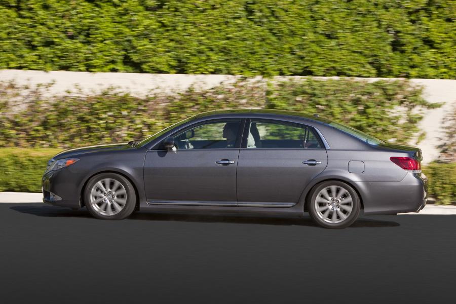  Toyota Avalon (GSX30) 2011 года  (фото 15 из 84)